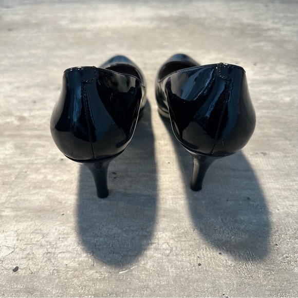 Vince Camuto pumps - Picture 3 of 5